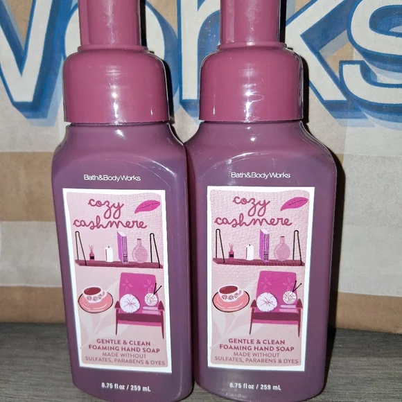 Bath & Body Works COZY CASHMERE Gentle & Clean Foaming Hand Soap SET OF 2! - Picture 2 of 5